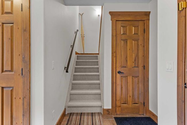 318 - 155 Crossbow Place, Condo with 2 bedrooms, 3 bathrooms and 1 parking in Canmore AB | Image 32
