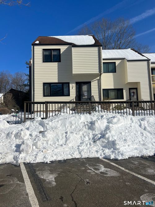 19-19 Hampton Park, Branford, CT, 06405-2204 | Card Image