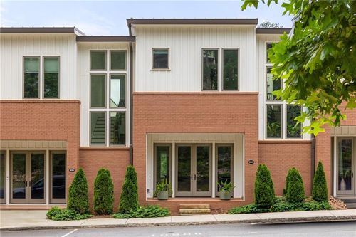 10904 Serenbe Ln, Chattahoochee Hills, GA, 30268-2496 | Card Image