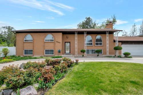 1860 E Spring Ln, Holladay, UT, 84117-6971 | Card Image