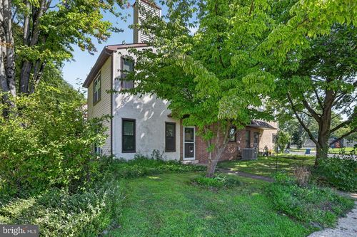 72 Heather Ct, NEWTOWN, PA, 18940-1544 | Card Image