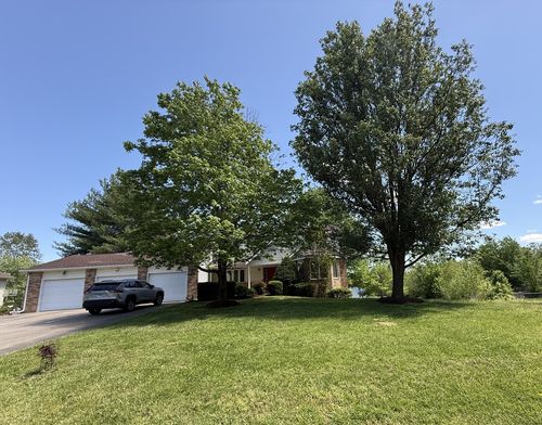 136 Bonnie Brae Road, Carbondale, IL, 62901 | Card Image