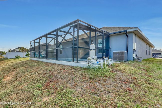 814 Moment St, House other with 4 bedrooms, 2 bathrooms and null parking in Cocoa FL | Image 37