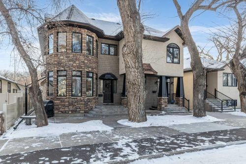 2-19 2 St Ne, Medicine Hat, AB, T1A5K6 | Card Image