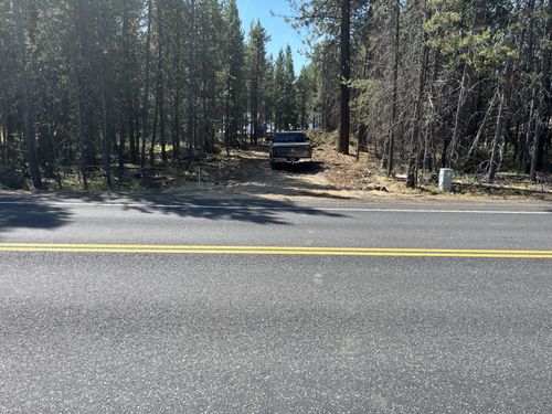 17115 Spring River Rd, Bend, OR, 97707-2083 | Card Image