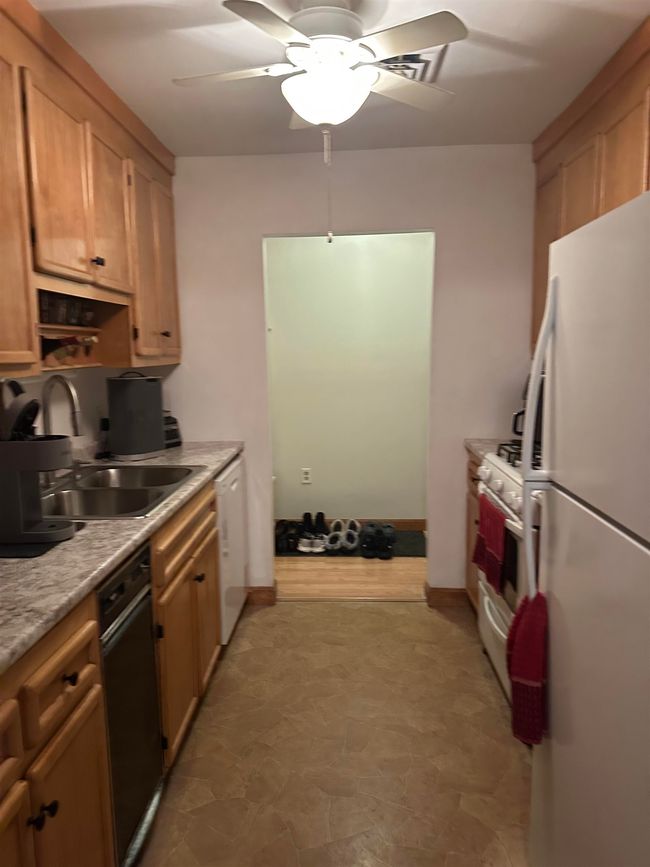 APT-69 - 9 Blackstone Dr, Condo with 2 bedrooms, 2 bathrooms and null parking in Nashua NH | Image 14
