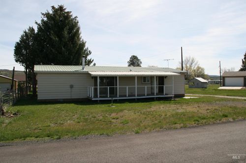 500 Somerville St, Jordan Valley, OR, 97910-9532 | Card Image