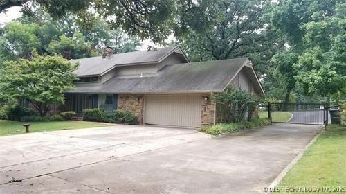 526 81st St, Tulsa, OK, 74132-2707 | Card Image