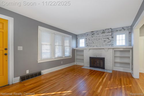 1110 Longfellow Ave, Royal Oak, MI, 48067-3321 | Card Image