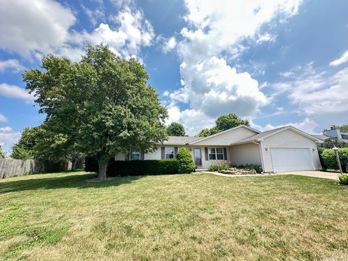 3 Village Rd, Mansfield, IL, 61854-9763 | Card Image