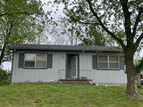816 N Wester Ln, Columbia, MO, 65201-6849 | Card Image