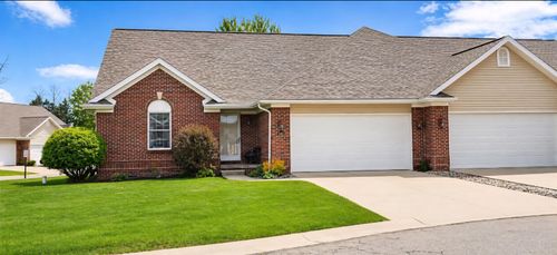 5465 Red Oak Ct, Linden, MI, 48451-8833 | Card Image