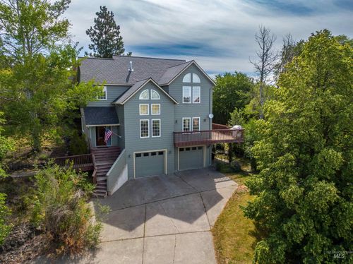 2135 Moser St, Moscow, ID, 83843-9287 | Card Image