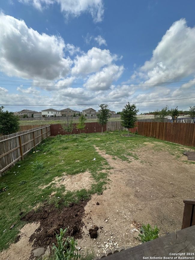 15730 Smoky Honeyeater, House other with 3 bedrooms, 3 bathrooms and null parking in San Antonio TX | Image 17