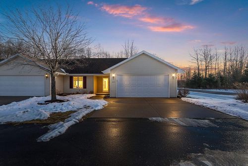 225 Channel, Shawano, WI, 54166 | Card Image