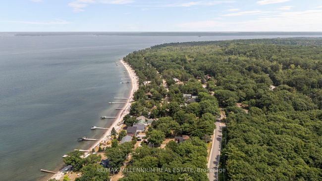82 Beach Rd, House other with 3 bedrooms, 1 bathrooms and 6 parking in Tiny ON | Image 4