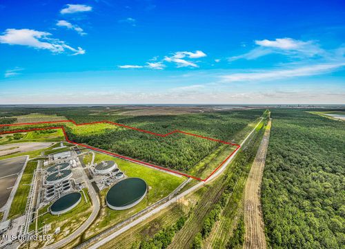 01 Bayou Cumbest Rd, Moss Point, MS, 39562 | Card Image