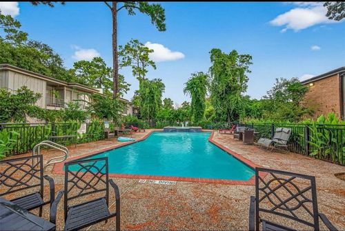 apt-28-8211 Katy Fwy, Houston, TX, 77024-1918 | Card Image