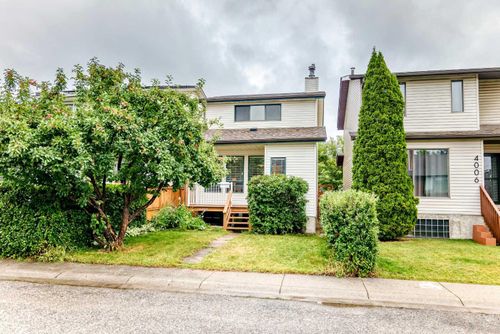 4008 46 St Sw, Calgary, AB, T3E6P3 | Card Image