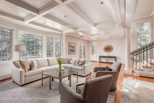 a-825 S Ute Ave, Aspen, CO, 81611-2163 | Card Image