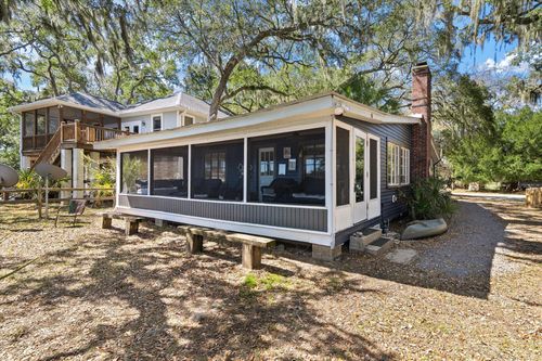8537 Oyster Factory Rd, Edisto Island, SC, 29438-6877 | Card Image