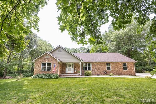 3104 Wild Flower Ln, Belleville, IL, 62221-8817 | Card Image