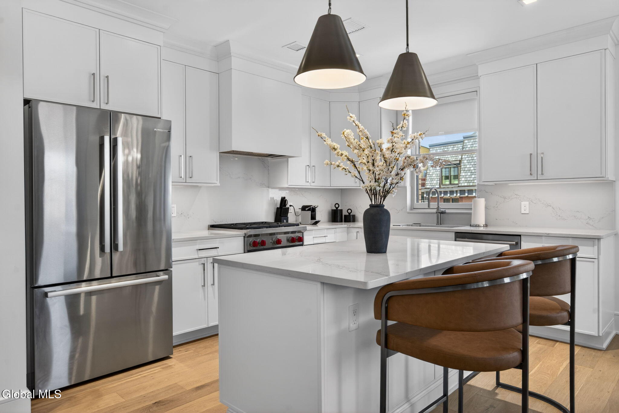 Residential in Saratoga Springs, Inside 5