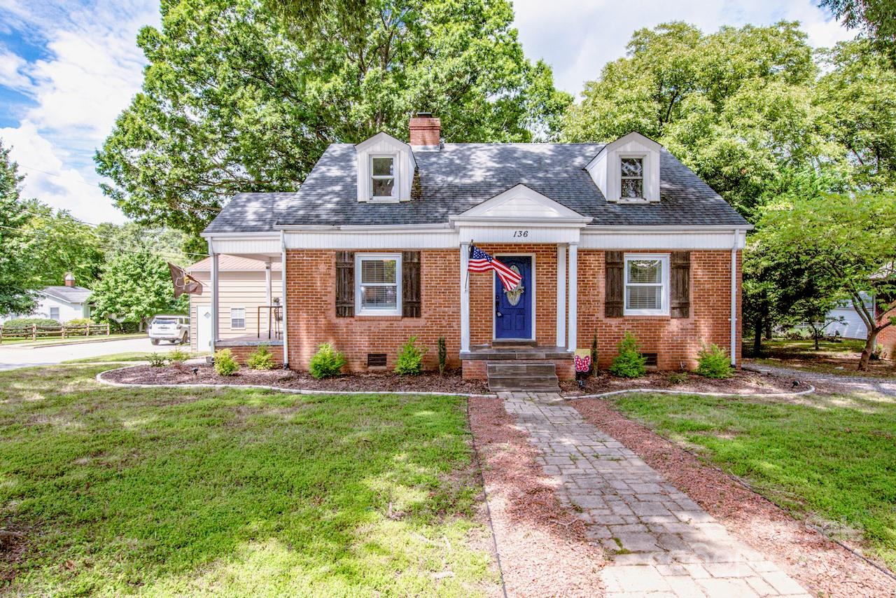 Rumple St, Troutman, NC 28166
