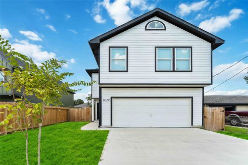 8029 Ritz St, Houston, TX, 77028-3307 | Card Image