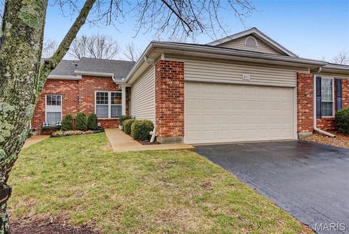 873 Woodside Trails Dr, Ballwin, MO, 63021-6193 | Card Image