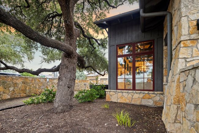 SIDE YARD WITH STONE WALL FOR PRIVACY | Image 38