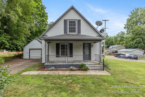 302 E Thorn St, Hastings, MI, 49058-1549 | Card Image