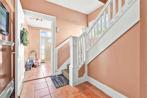 118 Beach Channel Dr, Rockaway Park, NY, 11694-1931 | Card Image