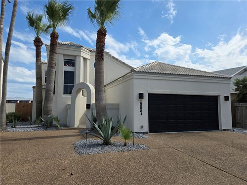 13921 Dasmarinas Dr, Corpus Christi, TX, 78418-6317 | Card Image