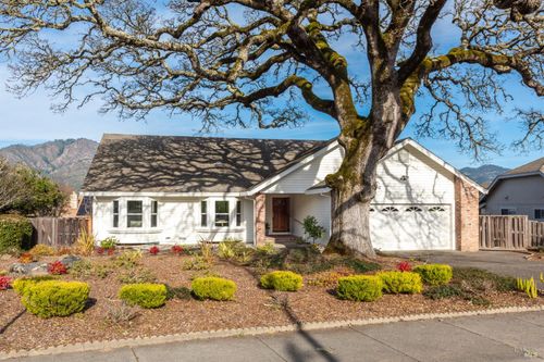 408 Woodley Way, Santa Rosa, CA, 95409-6402 | Card Image