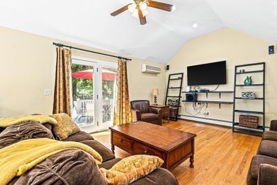 11 Gerard St, House other with 3 bedrooms, 1 bathrooms and 2 parking in Wakefield MA | Image 2