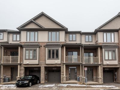 5 - 27 Rachel Dr, Home with 2 bedrooms, 2 bathrooms and 2 parking in Stoney Creek ON | Image 1