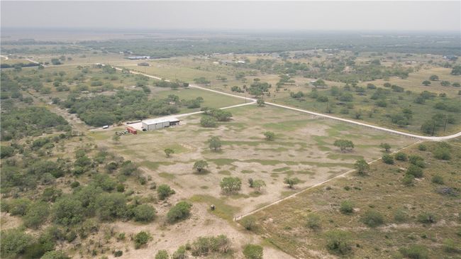 227 S Hollow Tree Dr, House other with 1 bedrooms, 1 bathrooms and null parking in Alice TX | Image 24