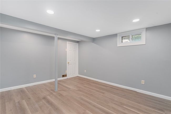 208 W View Rd, House other with 4 bedrooms, 3 bathrooms and 4 parking in Middletown RI | Image 29