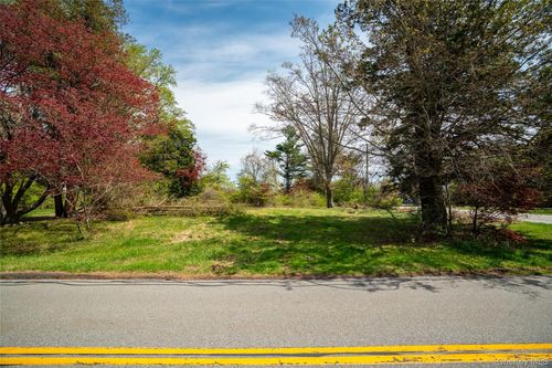 104 Westlake Dr, Valhalla, NY, 10595-1236 | Card Image