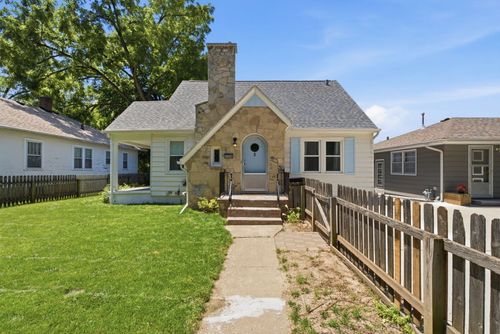 3744 12th St, Rock Island, IL, 61201-6009 | Card Image