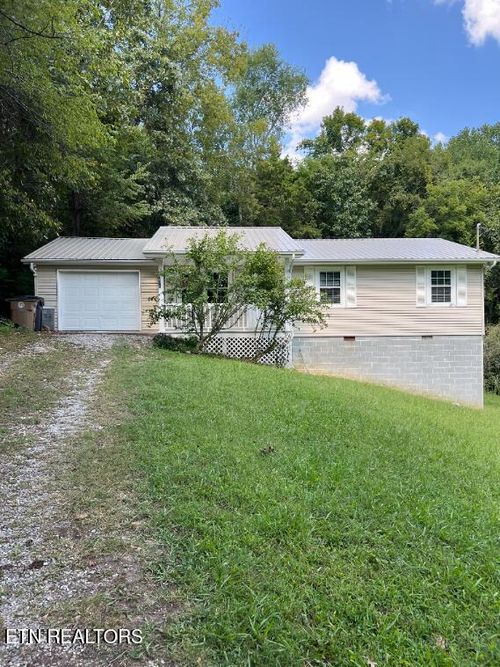 5924 Blossom Rd, Knoxville, TN, 37912-3311 | Card Image