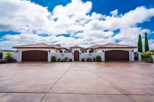 604 Camino De Orchidia, Encinitas, CA, 92024-3818 | Card Image