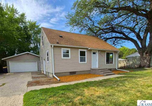 1518 Center Street, New Ulm, MN, 56073 | Card Image