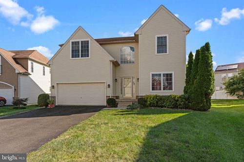 2710 Riverhouse Rd, Philadelphia, PA, 19114-3492 | Card Image