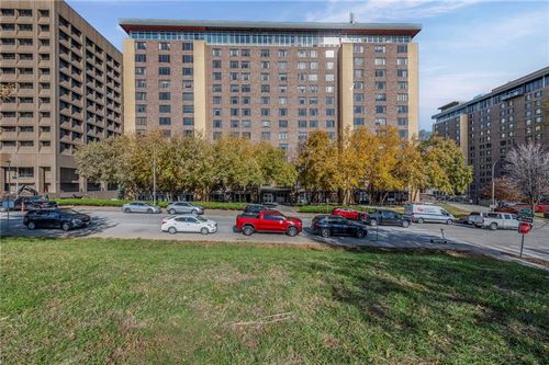 apt-7r-600 E 8th St, Kansas City, MO, 64106-1620 | Card Image