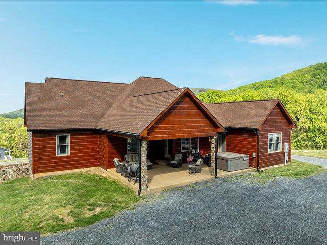 1996 Buck Mountain Rd, House other with 4 bedrooms, 4 bathrooms and null parking in Bentonville VA | Image 40