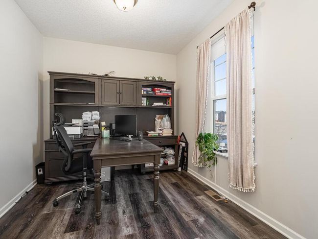 Office.jpg | Image 4