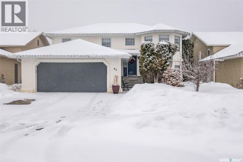 43 Mcknight Dr, Prince Albert, SK, S6V7Z7 | Card Image