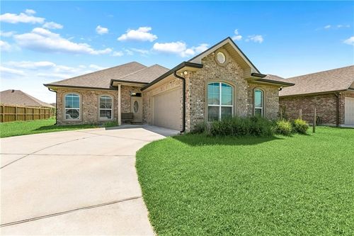 722 Rue Saint Michael, Gretna, LA, 70056-8225 | Card Image